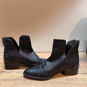 Myra Bag Black Ankle Booties